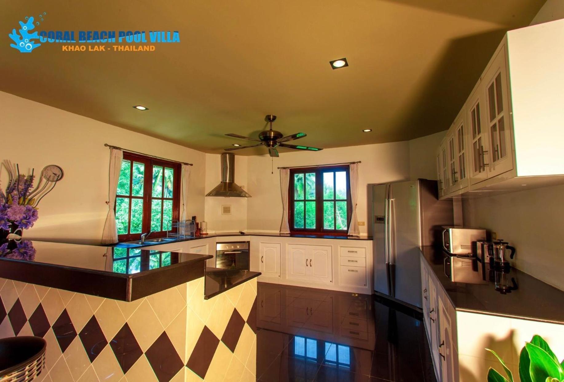 Coral Pool Rumah percutian