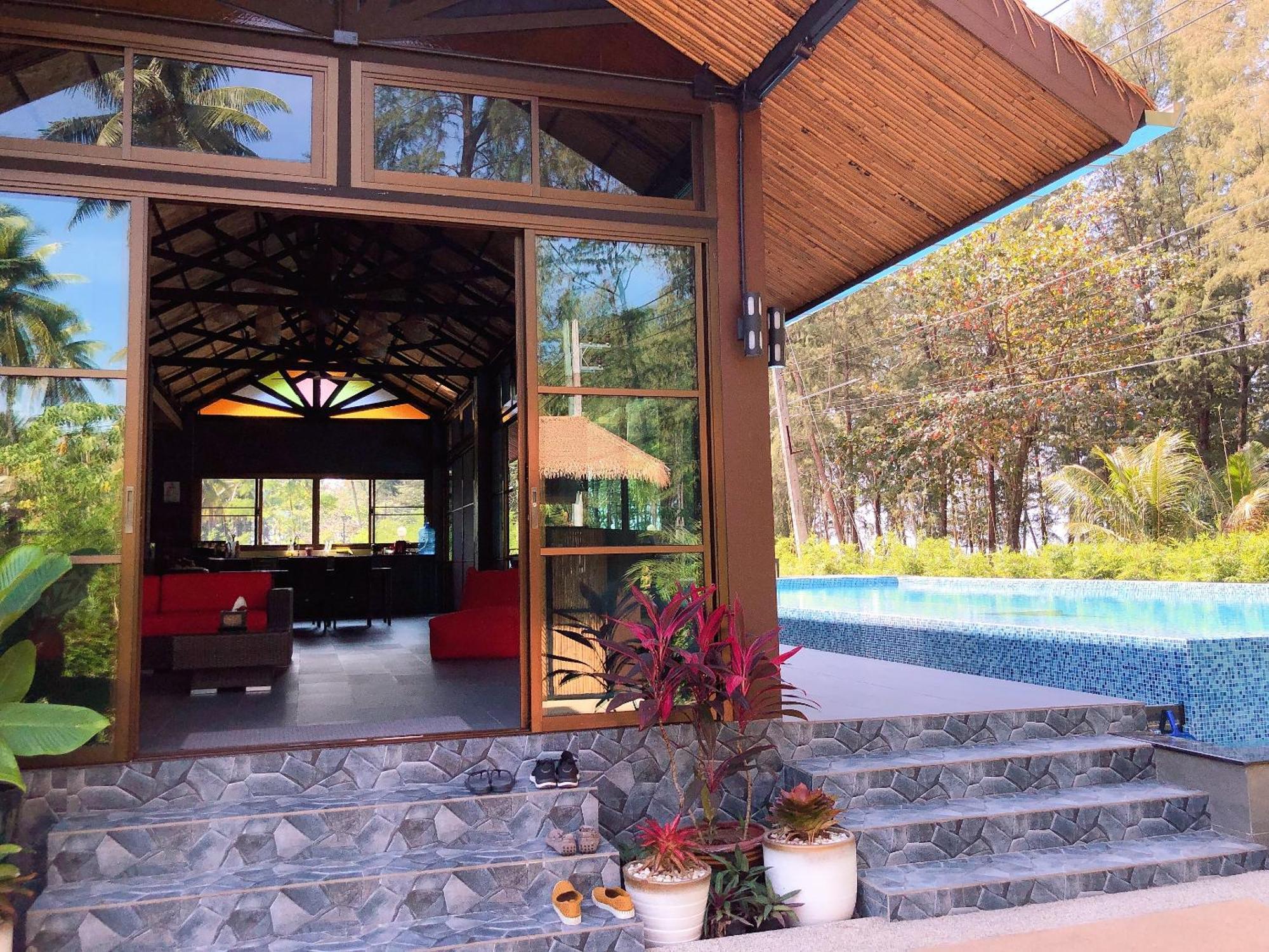 Rumah percutian Coral Pool