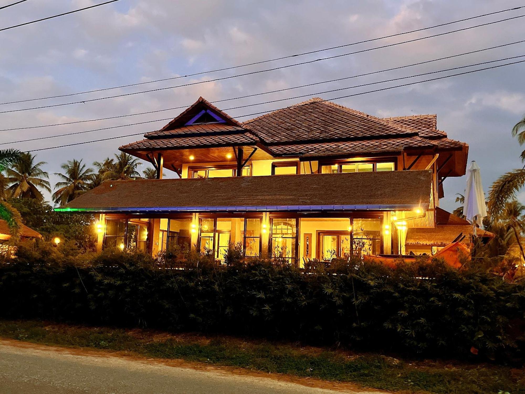 Coral Pool Rumah percutian